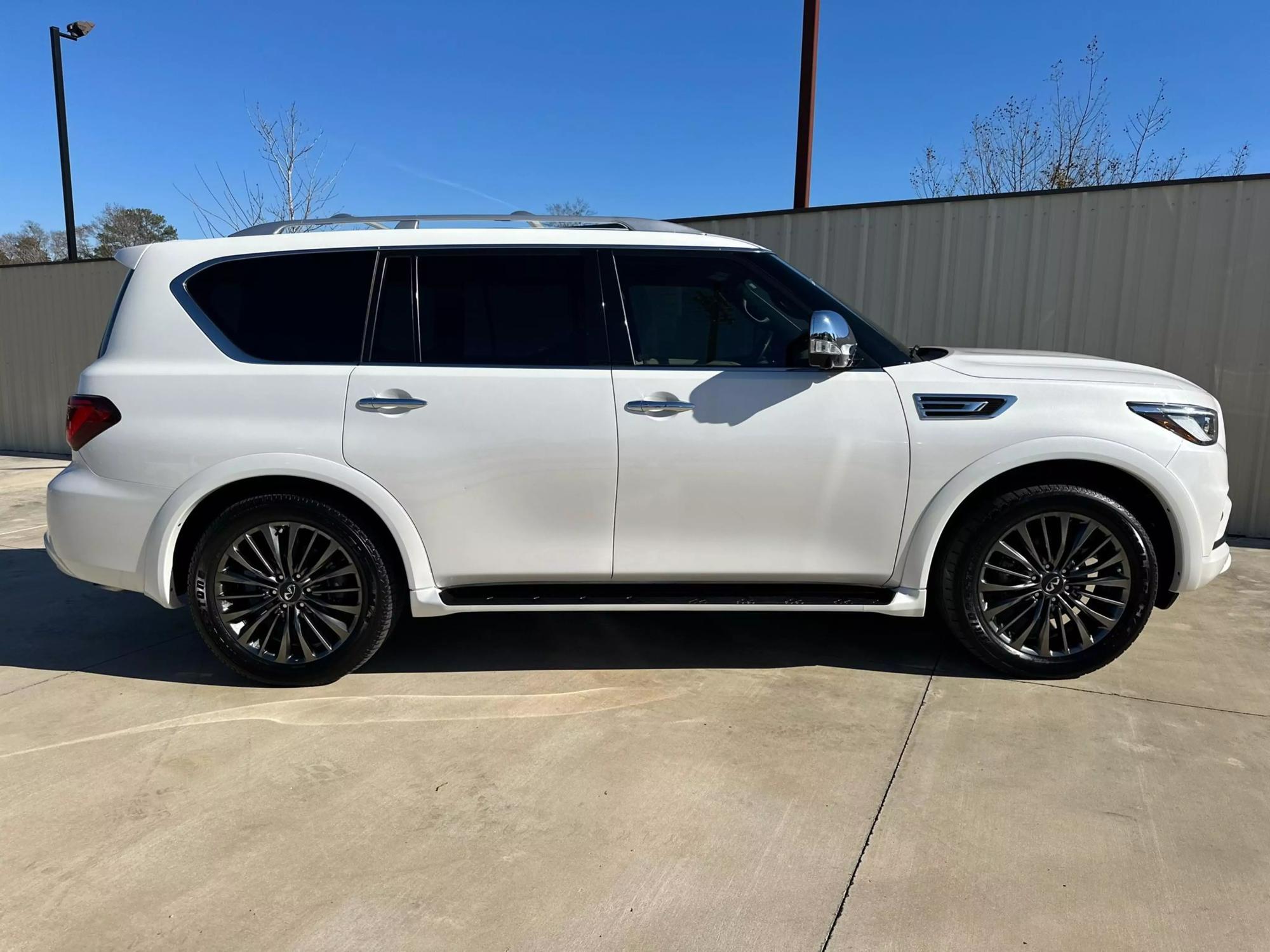 2022 INFINITI QX80 Sensory photo 23