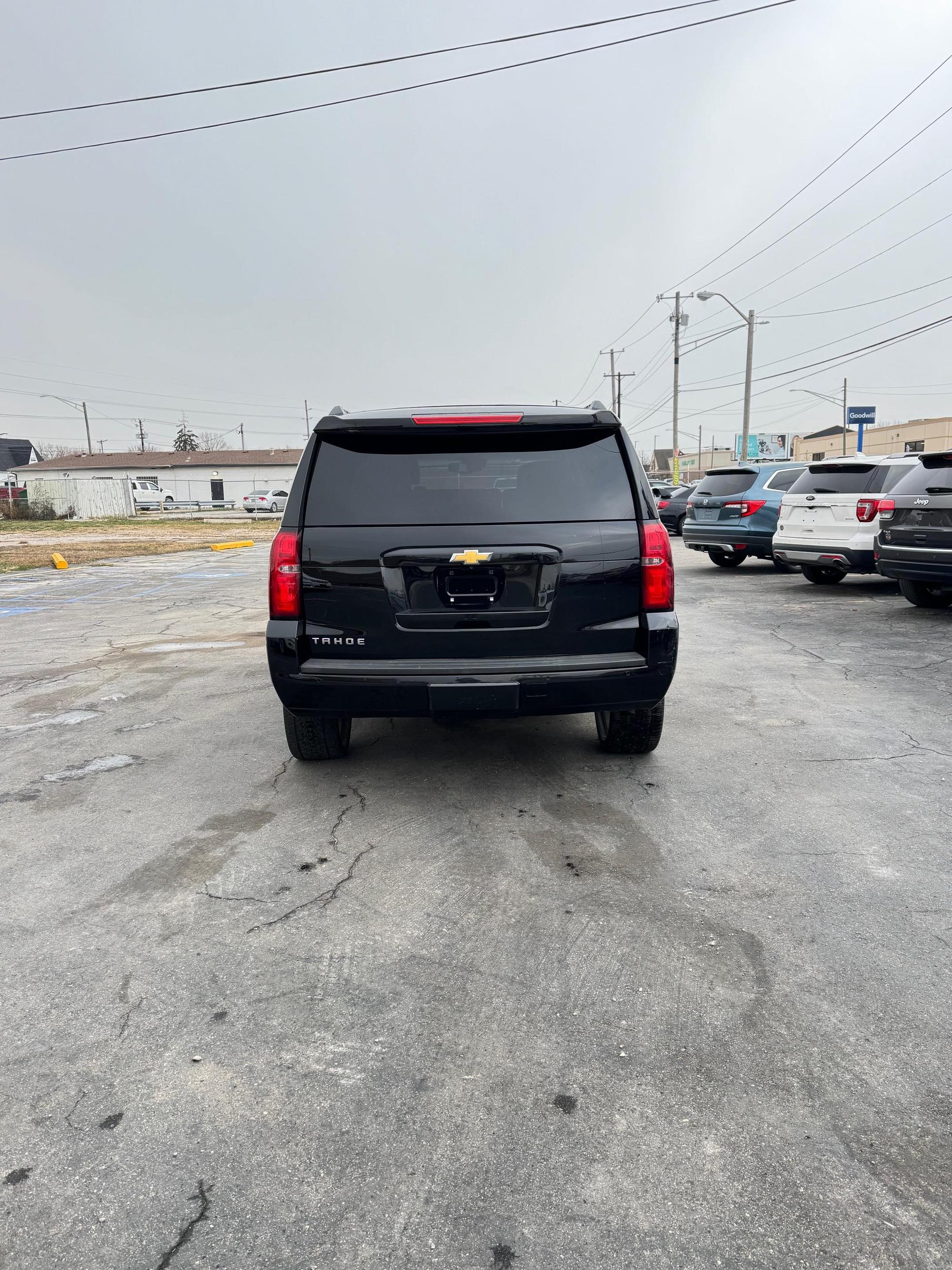 2015 Chevrolet Tahoe LT photo 25