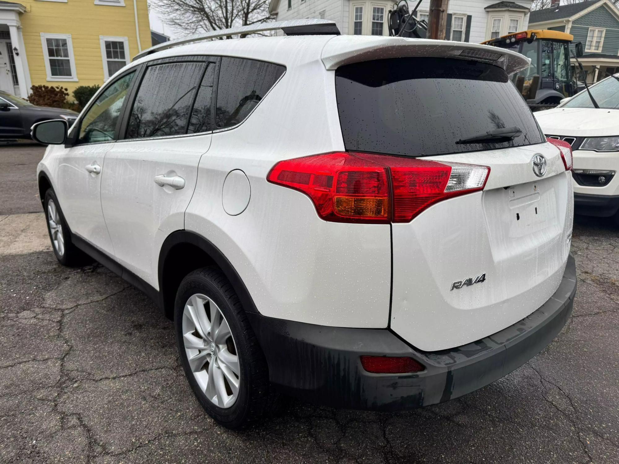 2013 Toyota RAV4 Limited photo 20