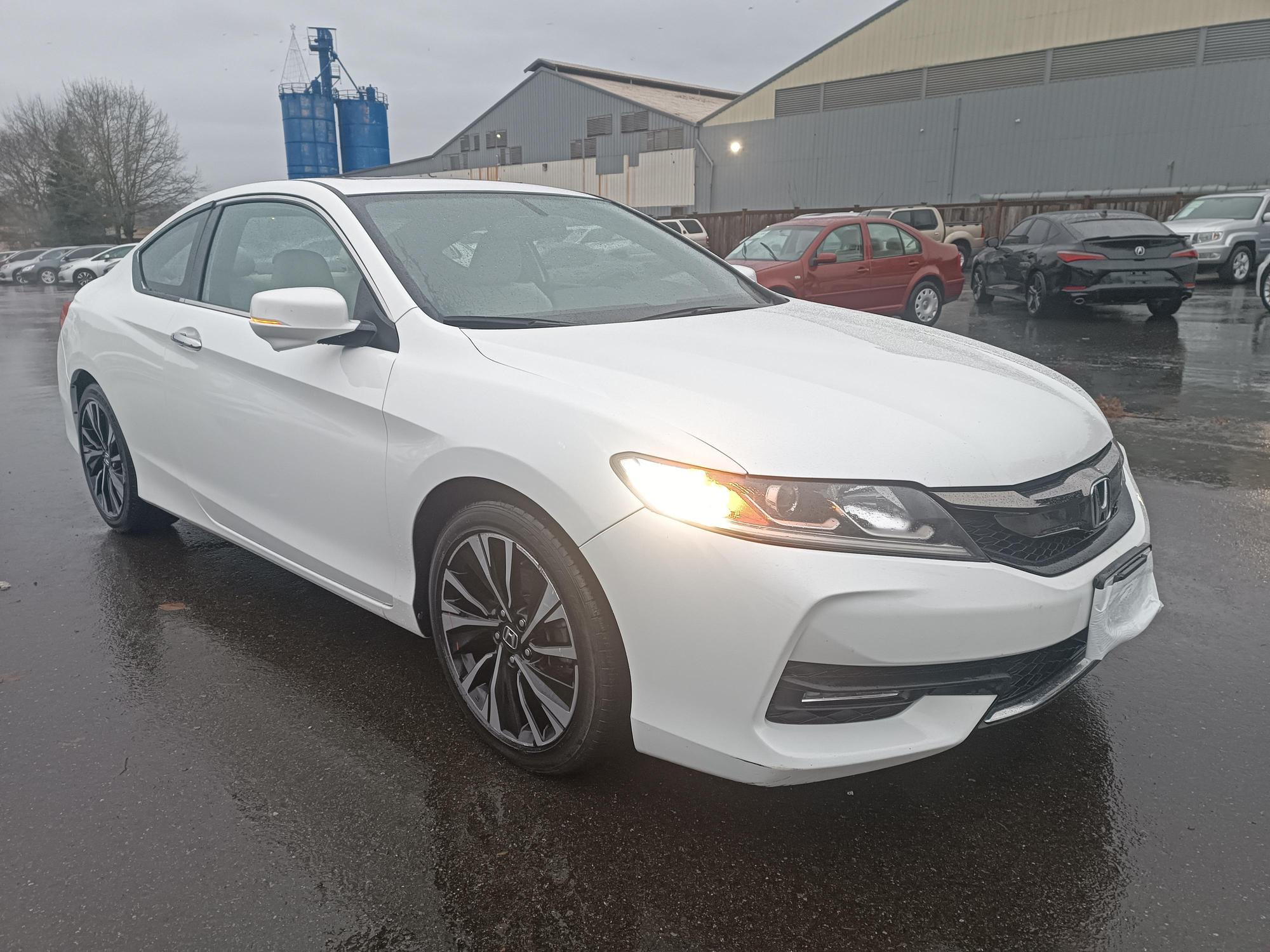 2016 Honda Accord EX-L photo 34