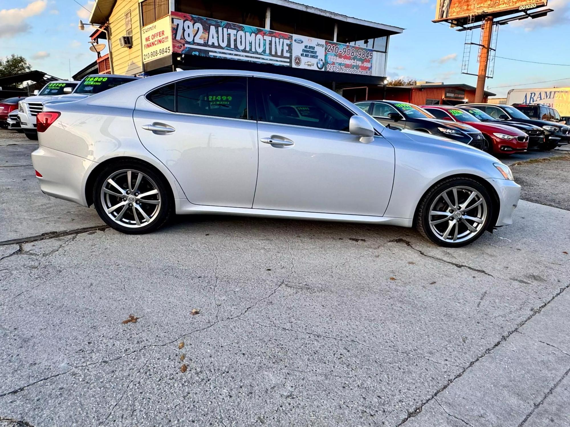 2008 Lexus IS 250 photo 16