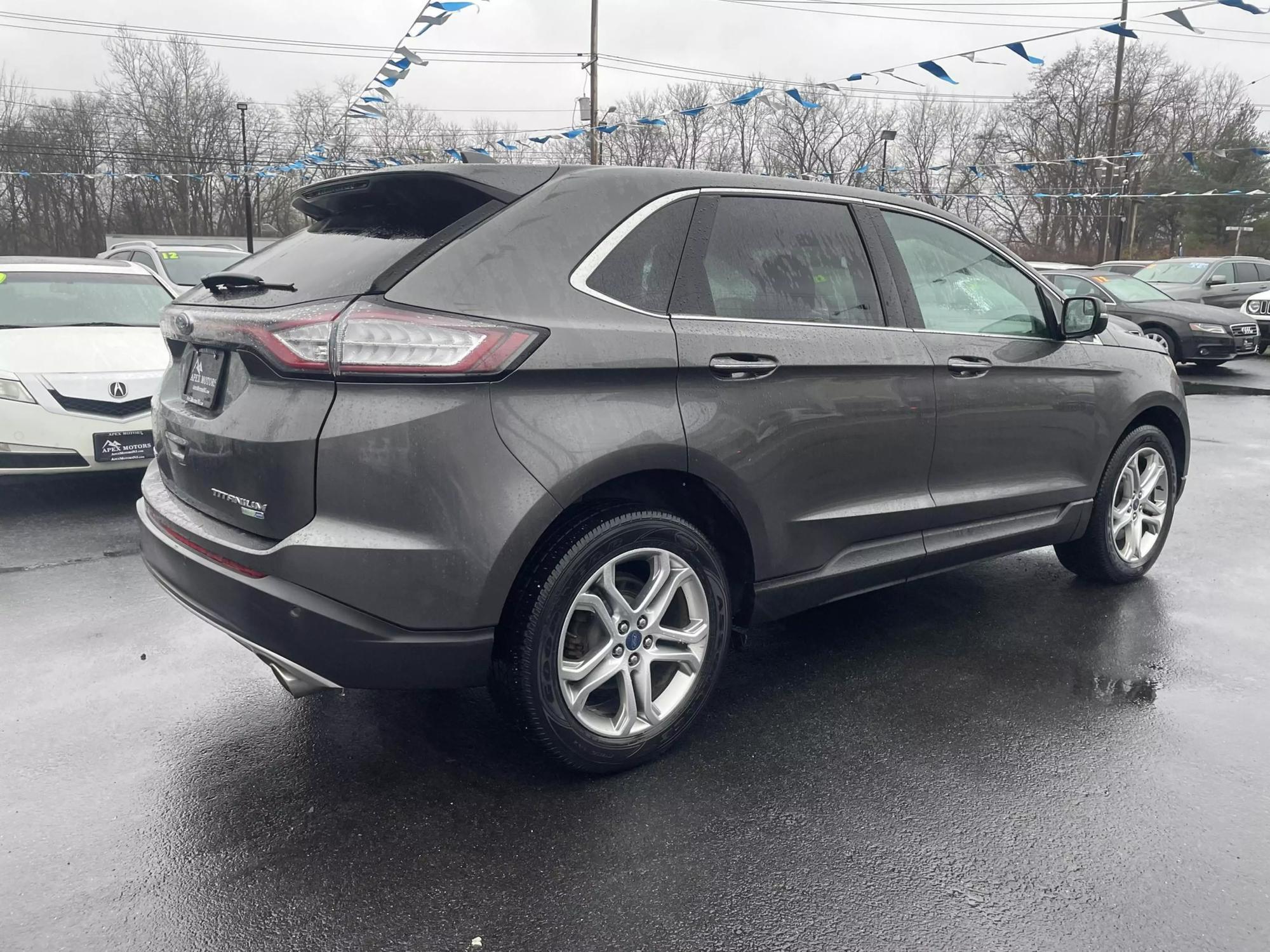 2015 Ford Edge Titanium photo 82