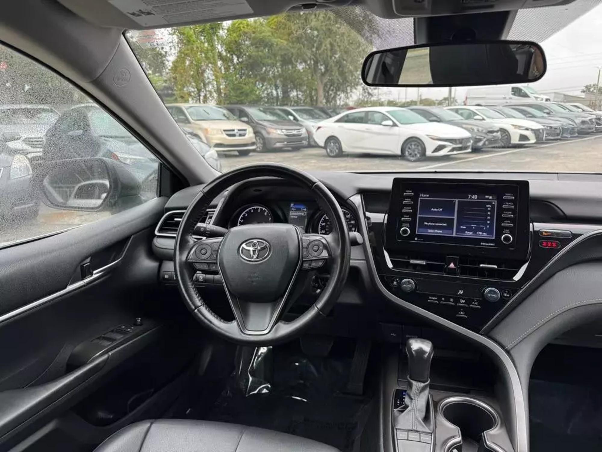 2022 Toyota Camry SE photo 27