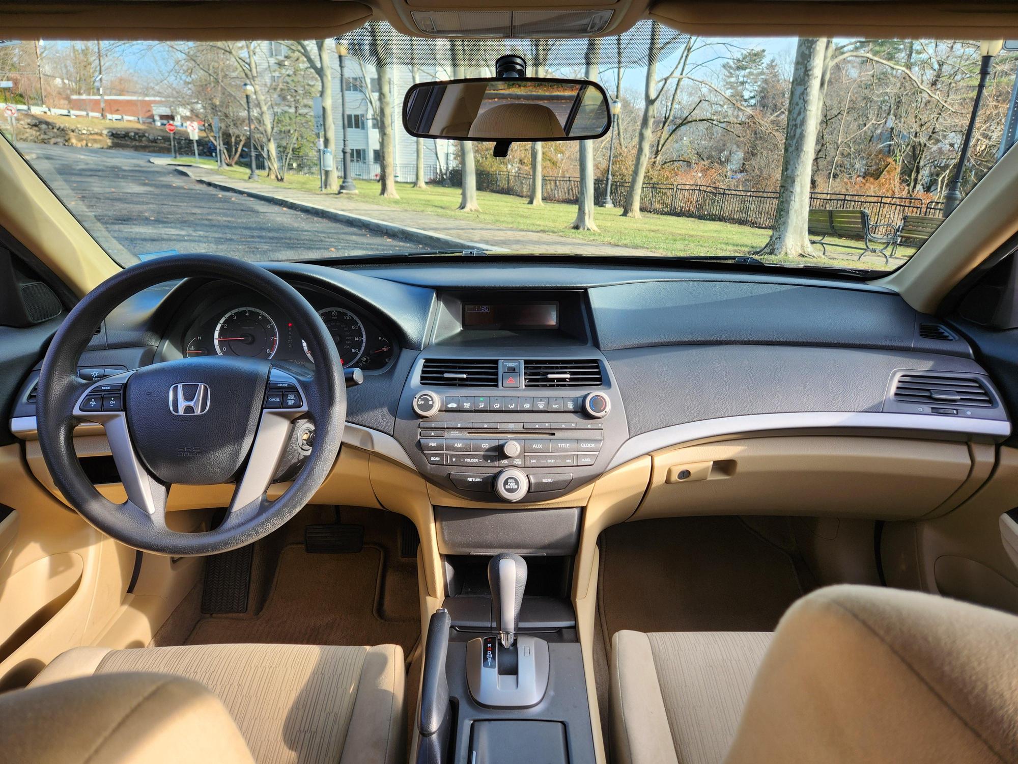 2012 Honda Accord LX photo 30