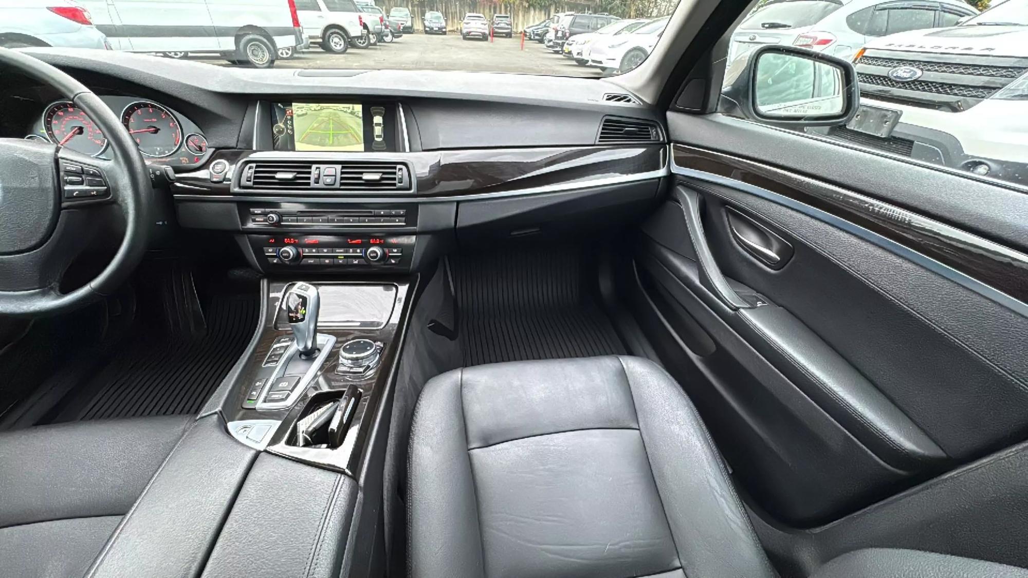 2014 BMW 5 Series 528i photo 54