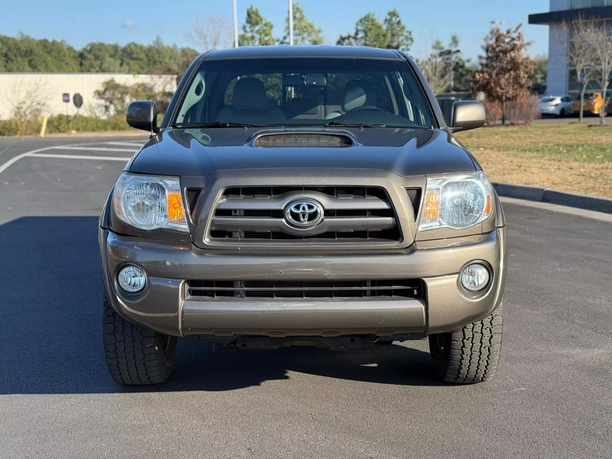 2010 Toyota Tacoma Base photo 112