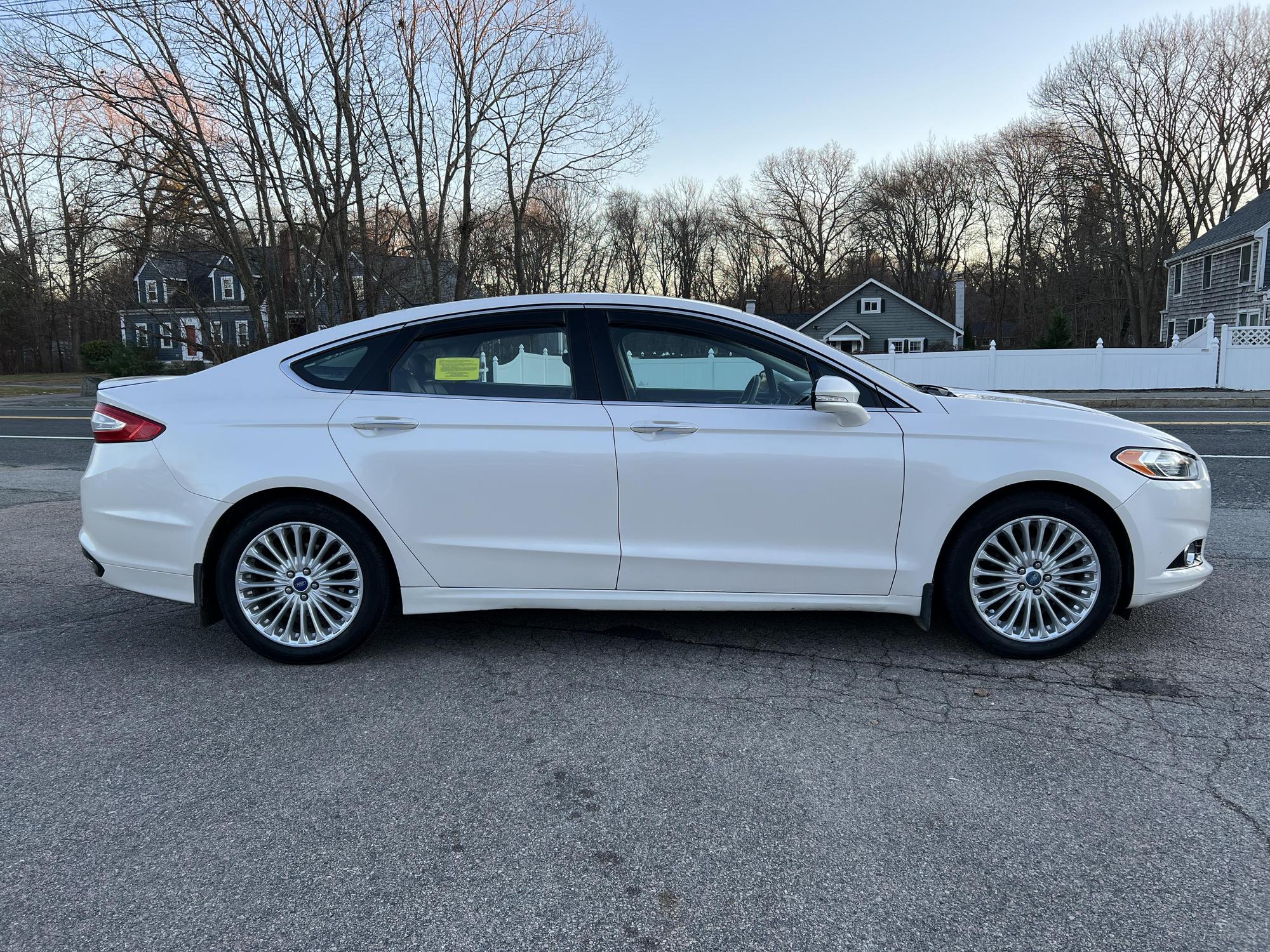 2013 Ford Fusion Titanium photo 41