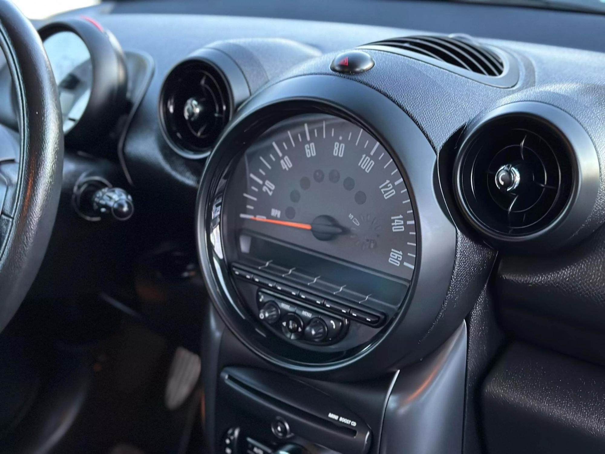 2015 MINI Countryman Countryman S photo 71