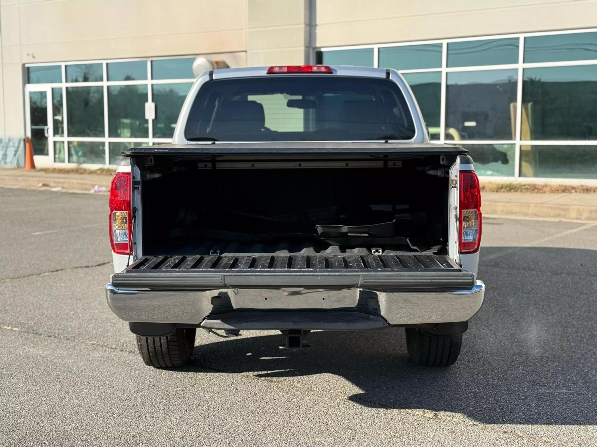 2011 Nissan Frontier PRO-4X photo 107