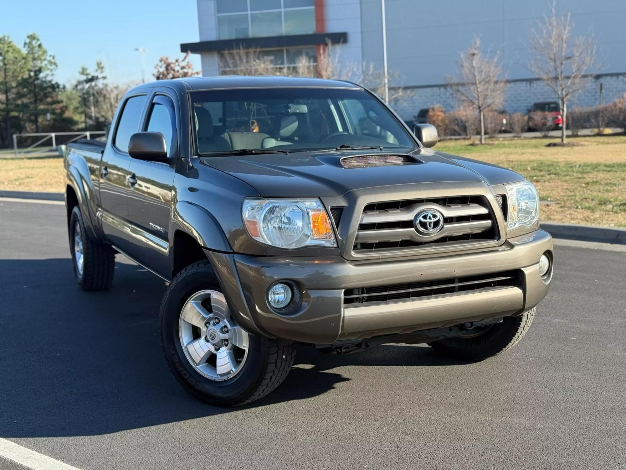 2010 Toyota Tacoma Base photo 101