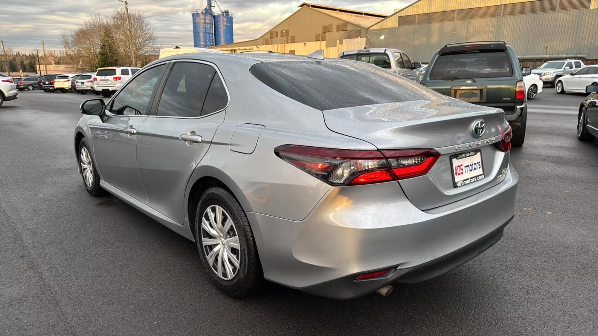 2022 Toyota Camry LE photo 48