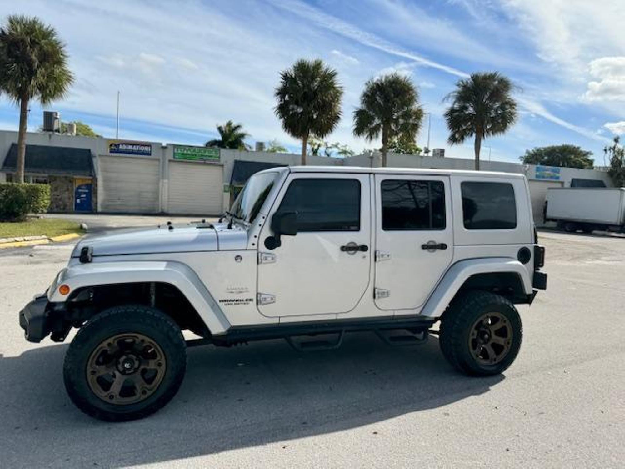 2008 Jeep Wrangler Unlimited Sahara photo 39