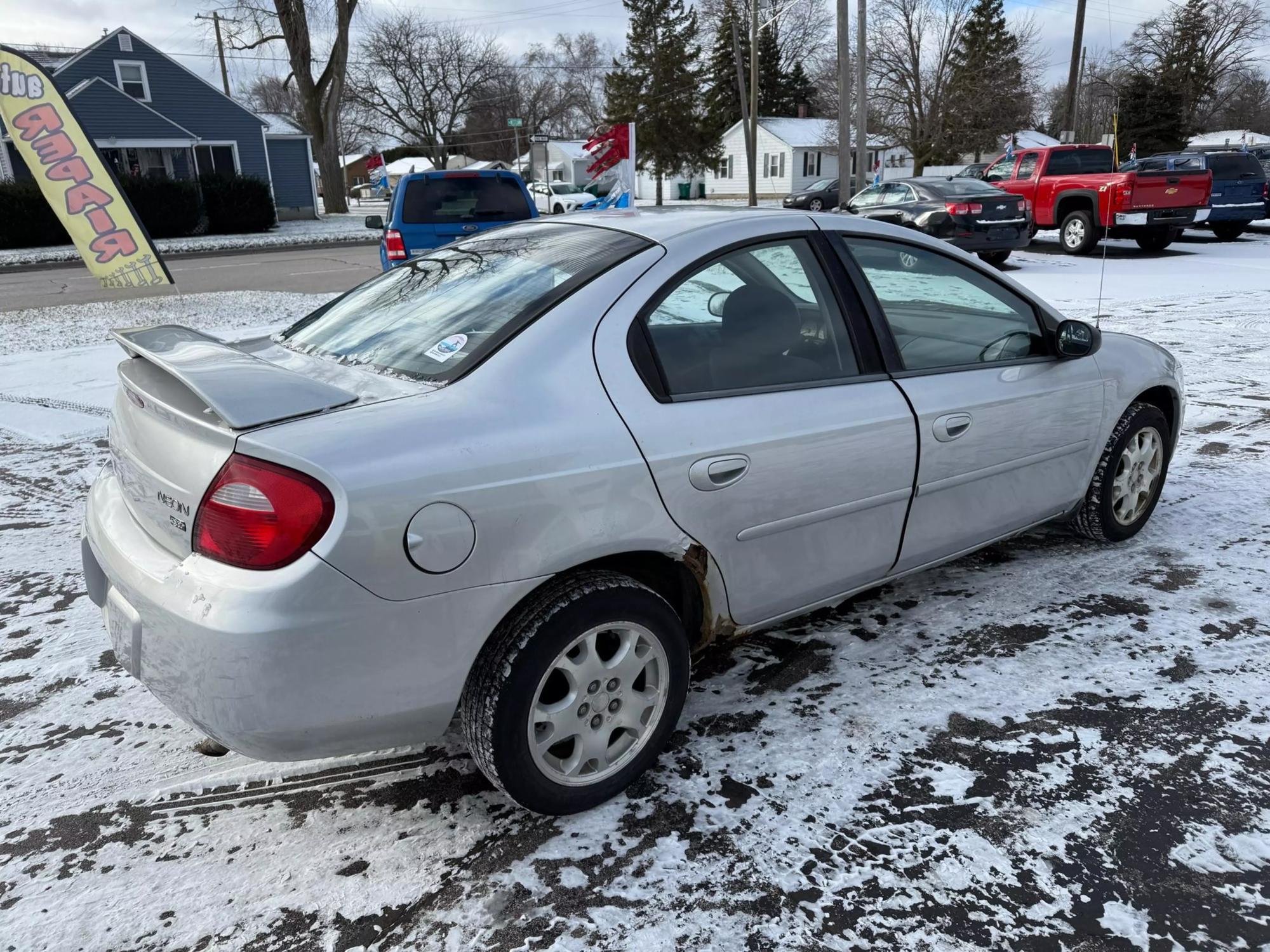 2004 Dodge Neon SXT photo 11