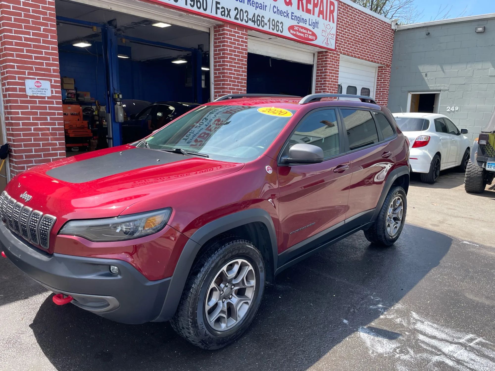 Image 9 of 2020 JEEP CHEROKEE
