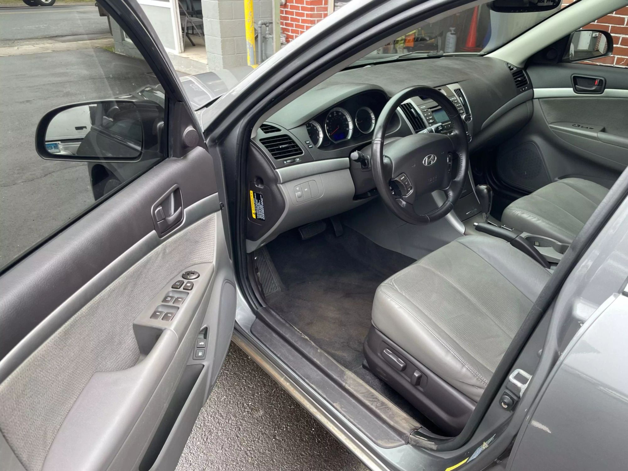 Image 10 of 2009 HYUNDAI SONATA