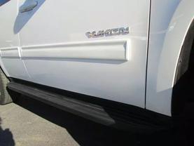 2013 GMC YUKON SUV V8, FLEX FUEL, 5.3 LITER SLT SPORT UTILITY 4D - LA Auto Star in Virginia Beach, VA