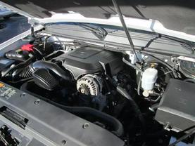 2013 GMC YUKON SUV V8, FLEX FUEL, 5.3 LITER SLT SPORT UTILITY 4D - LA Auto Star