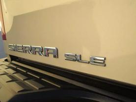 2009 GMC SIERRA 1500 EXTENDED CAB PICKUP V8, 5.3 LITER SLE PICKUP 4D 6 1/2 FT - LA Auto Star