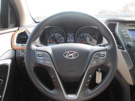 2016 HYUNDAI SANTA FE SPORT SUV 4-CYL, GDI, 2.4 LITER SPORT UTILITY 4D - LA Auto Star