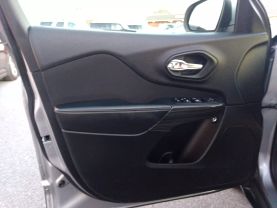Used 2014 JEEP CHEROKEE SUV V6, 3.2 LITER LATITUDE SPORT UTILITY 4D - LA Auto Star located in Virginia Beach, VA