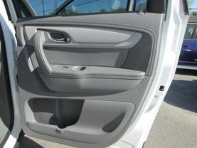 2014 CHEVROLET TRAVERSE SUV V6, 3.6 LITER LT SPORT UTILITY 4D - LA Auto Star in Virginia Beach, VA