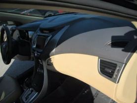 Used 2013 HYUNDAI ELANTRA SEDAN 4-CYL, PZEV, 1.8 LITER LIMITED SEDAN 4D - LA Auto Star located in Virginia Beach, VA