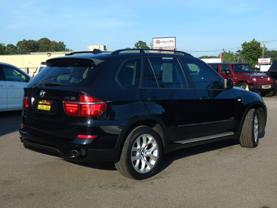 2011 BMW X5 SUV 6-CYL, TURBO, 3.0 LITER XDRIVE35I SPORT ACTIVITY SPORT UTILITY 4D - LA Auto Star in Virginia Beach, VA