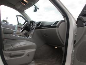 2011 JEEP GRAND CHEROKEE SUV V6, FLEX FUEL, 3.6 LITER LAREDO SPORT UTILITY 4D - LA Auto Star