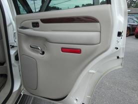 2005 CADILLAC ESCALADE SUV V8, 6.0 LITER SPORT UTILITY 4D - LA Auto Star in Virginia Beach, VA