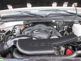 2005 CADILLAC ESCALADE SUV V8, 6.0 LITER SPORT UTILITY 4D - LA Auto Star