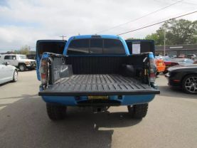 Used 2009 TOYOTA TACOMA DOUBLE CAB PICKUP V6, 4.0 LITER PICKUP 4D 5 FT - LA Auto Star located in Virginia Beach, VA