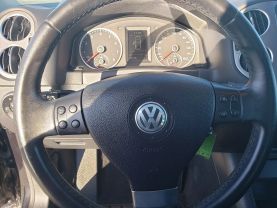 2010 Volkswagen Tiguan - Image 39