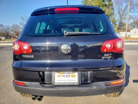 2010 Volkswagen Tiguan - Image 10