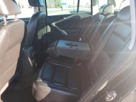 2010 Volkswagen Tiguan - Image 76