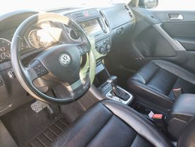 2010 Volkswagen Tiguan - Image 34