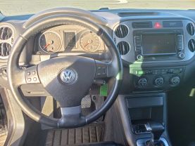 2010 Volkswagen Tiguan - Image 50