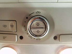2010 Volkswagen Tiguan - Image 107