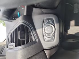 2018 Ford Escape - Image 29