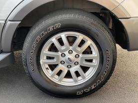 2012 FORD EXPEDITION SUV V8, FLEX FUEL, 5.4 LITER XLT SPORT UTILITY 4D - LA Auto Star