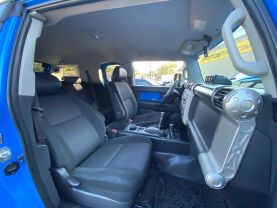 Used 2007 TOYOTA FJ CRUISER SUV V6, 4.0 LITER SPORT UTILITY 2D - LA Auto Star located in Virginia Beach, VA