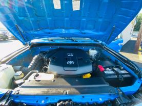 Used 2007 TOYOTA FJ CRUISER SUV V6, 4.0 LITER SPORT UTILITY 2D - LA Auto Star located in Virginia Beach, VA