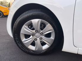 Used 2016 HYUNDAI ELANTRA SEDAN 4-CYL, 1.8 LITER SE SEDAN 4D - LA Auto Star located in Virginia Beach, VA