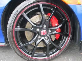 Used 2017 HONDA CIVIC TYPE R HATCHBACK 4-CYL, VTEC, TURBO, 2.0 LITER TOURING HATCHBACK SEDAN 4D - LA Auto Star located in Virginia Beach, VA