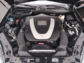 2009 MERCEDES-BENZ SLK-CLASS CONVERTIBLE V6, 3.0 LITER SLK 300 ROADSTER 2D - LA Auto Star in Virginia Beach, VA