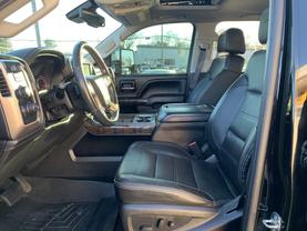 2015 GMC SIERRA 2500 HD CREW CAB PICKUP V8, TURBO DSL, 6.6L DENALI PICKUP 4D 6 1/2 FT - LA Auto Star in Virginia Beach, VA