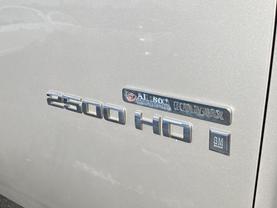 2007 CHEVROLET SILVERADO 2500 HD CREW CAB PICKUP V8, 6.6L TURBO DSL LT PICKUP 4D 6 1/2 FT - LA Auto Star