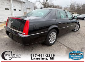 2011 CADILLAC DTS SEDAN V8, 4.6 LITER SEDAN 4D