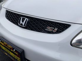 Used 2004 HONDA CIVIC HATCHBACK 4-CYL, 2.0 LITER SI HATCHBACK 2D - LA Auto Star located in Virginia Beach, VA