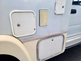 1993 TOYOTA HILUX TRUCK 3L GALAXY