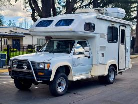 1993 TOYOTA HILUX TRUCK 3L GALAXY